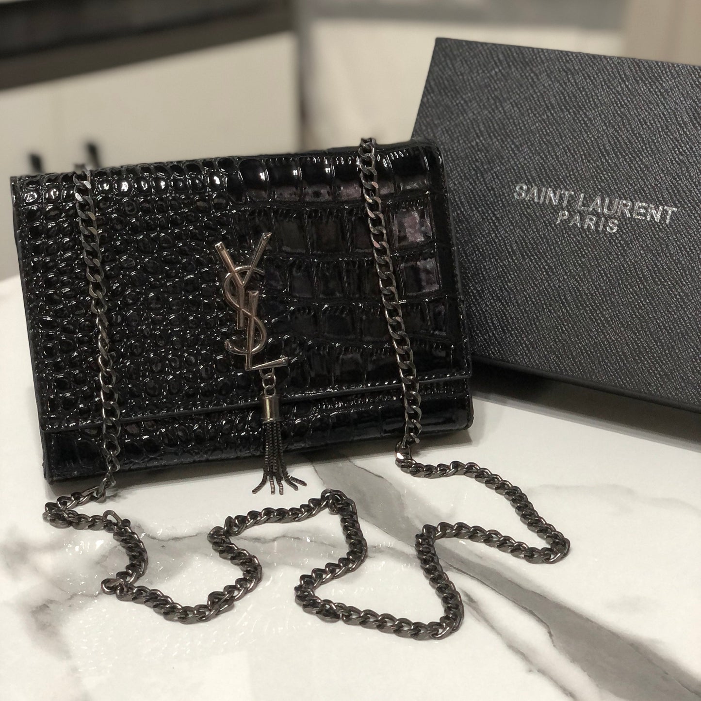 Saint Laurent Kate Medium Tassel Shoulder Bag