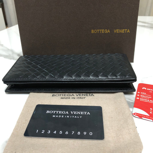 Bottega Veneta Intrecciato Long Wallet.