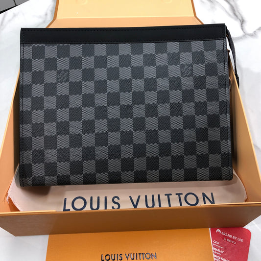 Louis Vuitton Pochette Voyage MM