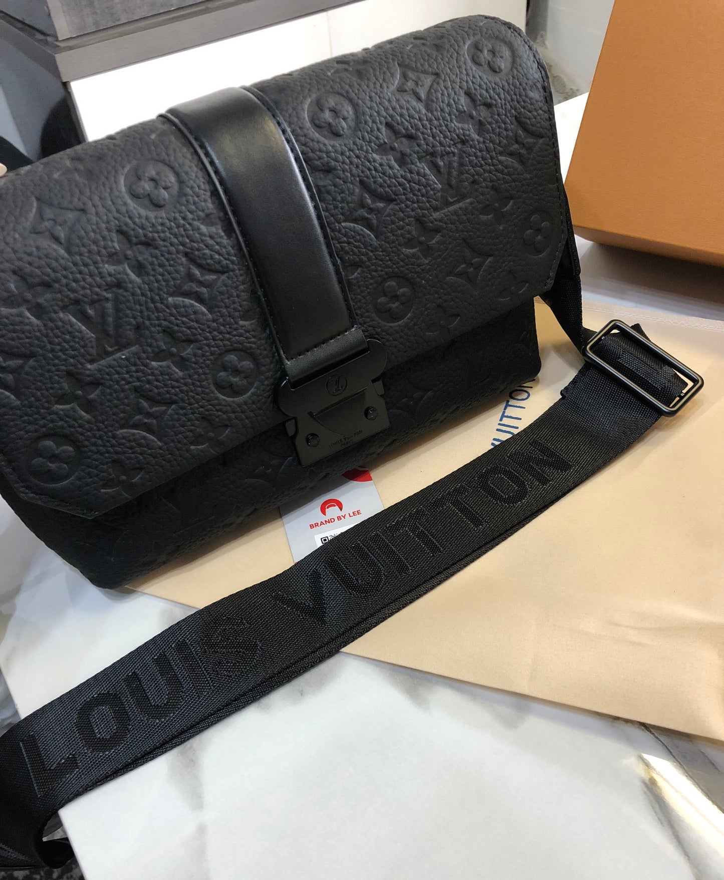Louis Vuitton S-Cape Messenger Men Bag