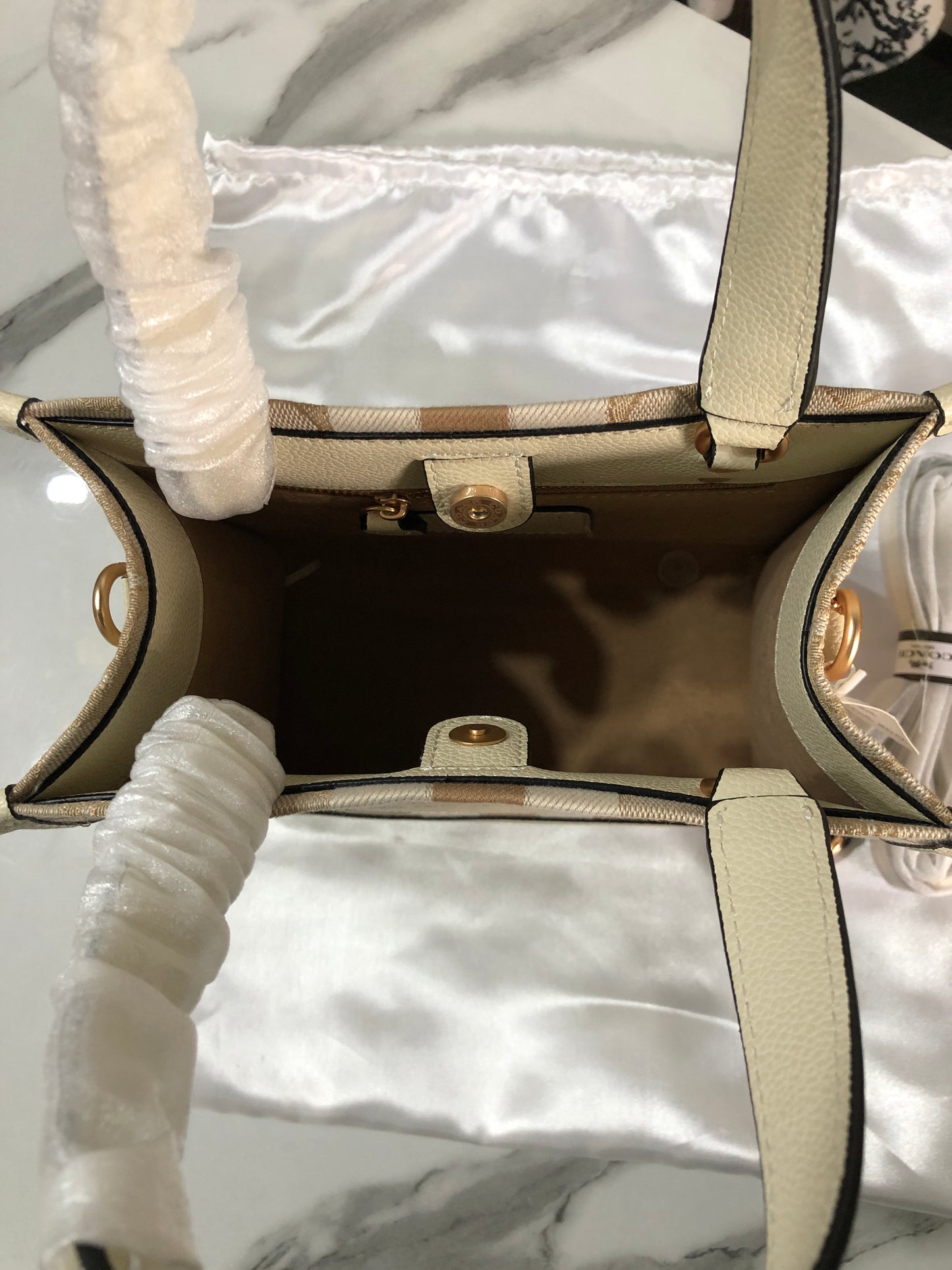 Coach Dempsey Tote 22 in Signature Jacquard with Stripe and Coach Patch