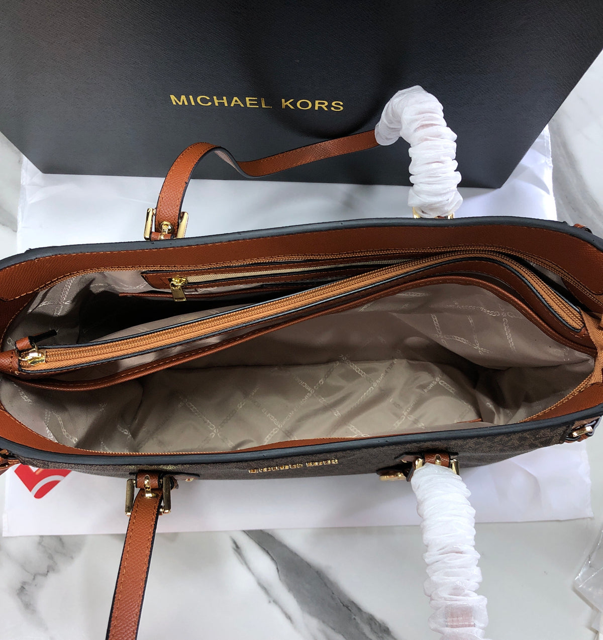 Michael Kors Voyager Tote Bag
