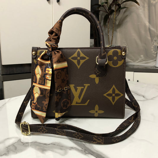 Louis Vuitton OnTheGo MM Monogram Reverse bag