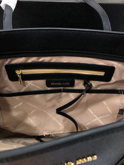 Michael Kors Voyager Tote Bag