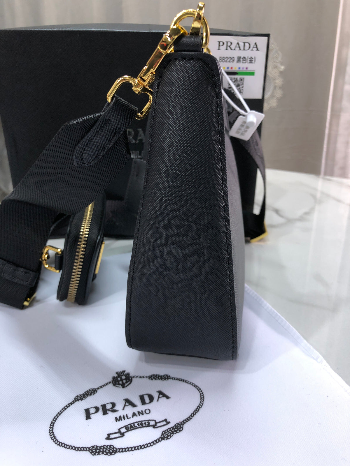Prada Re-Edition 2005 Saffiano Bag