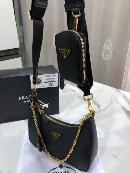 Prada Re-Edition 2005 Saffiano Bag