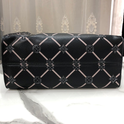 Louis Vuitton Monogram Empreinte Broderies OnTheGo MM tote bag