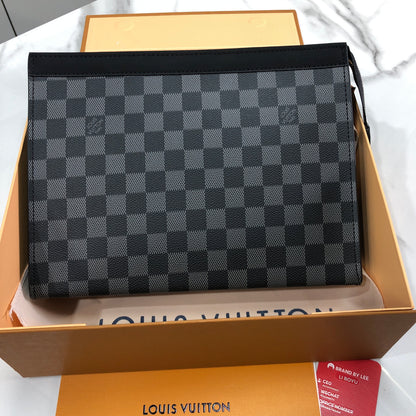 Louis Vuitton Pochette Voyage MM