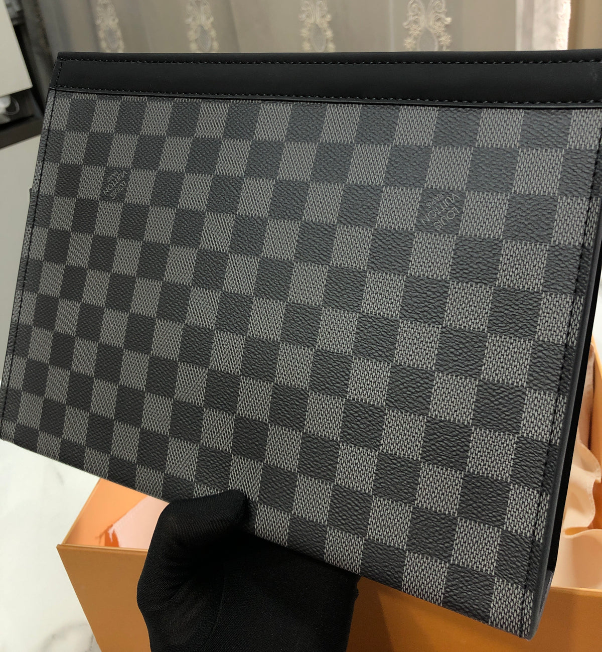 Louis Vuitton Pochette Voyage MM