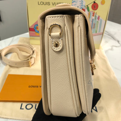Louis Vuitton Pochette Métis MM in Monogram Empreinte Couture