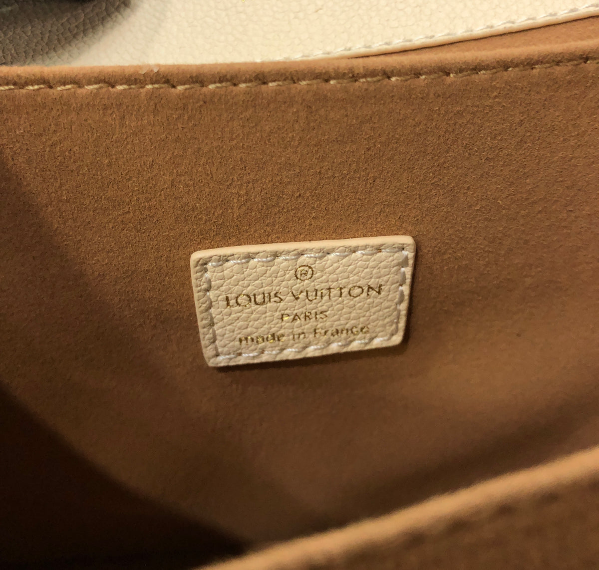 Louis Vuitton Pochette Métis MM in Monogram Empreinte Couture