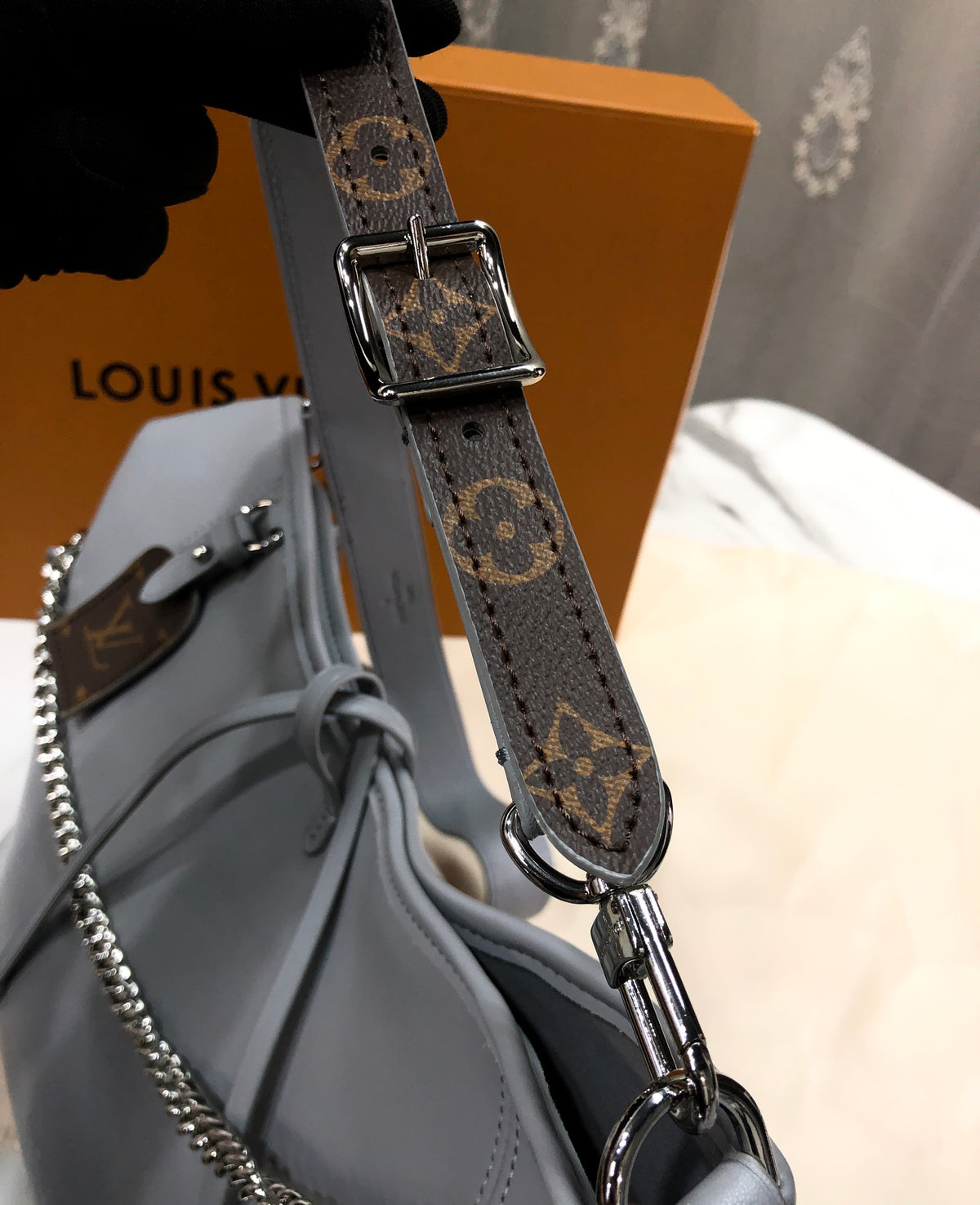 Louis Vuitton CarryAll Cargo Vibe PM