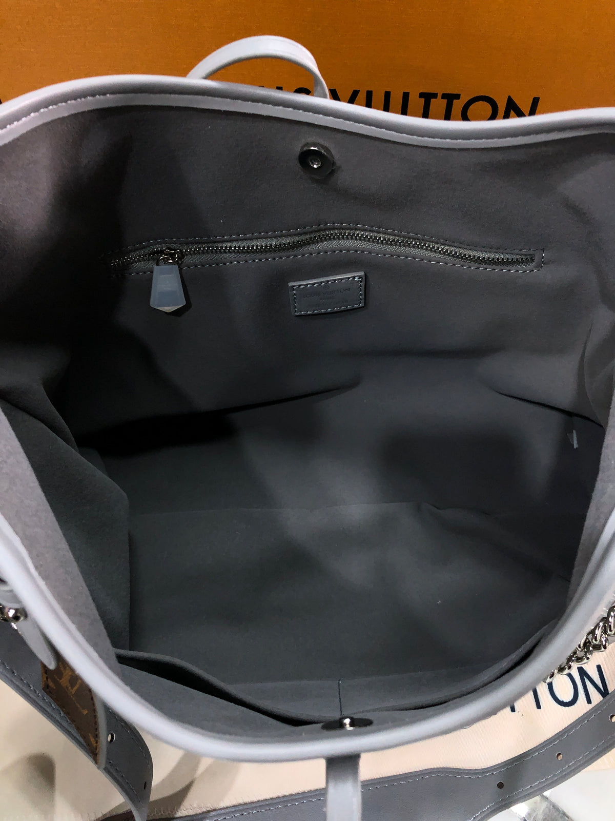 Louis Vuitton CarryAll Cargo Vibe PM