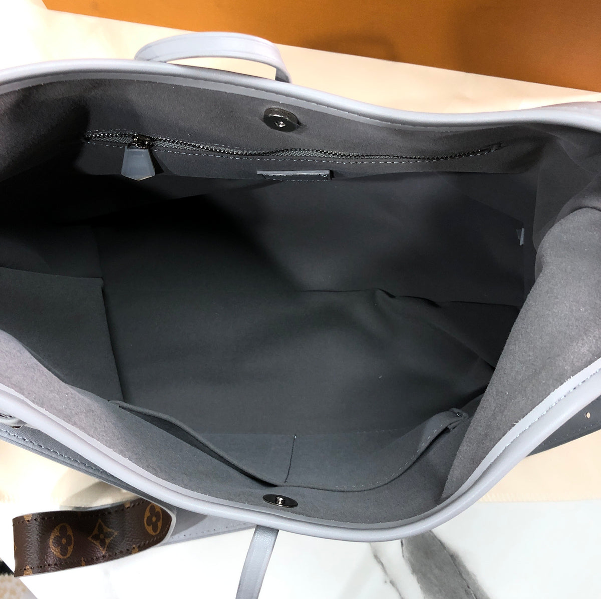 Louis Vuitton CarryAll Cargo Vibe PM