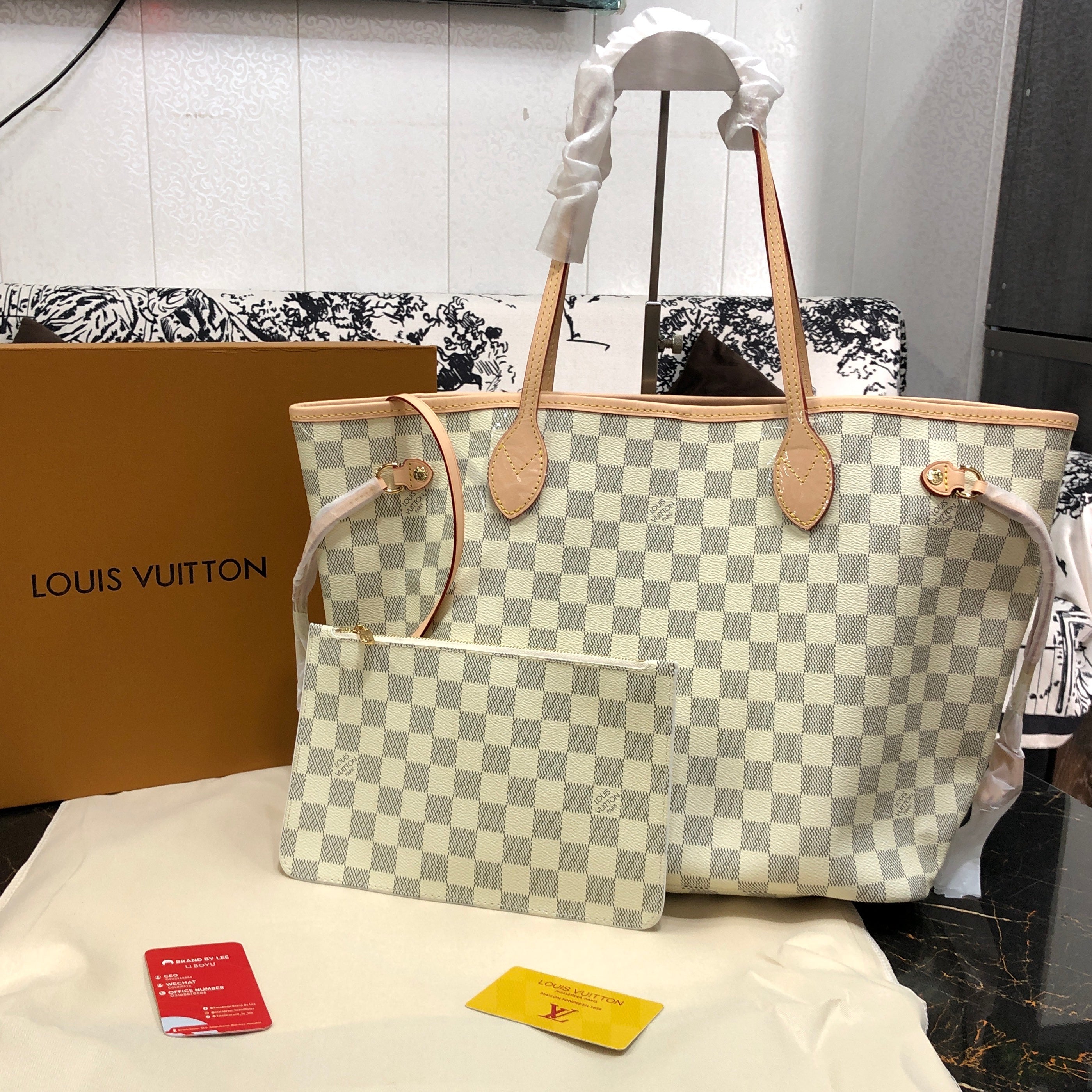 Louis Vuitton Neverfull tote bag