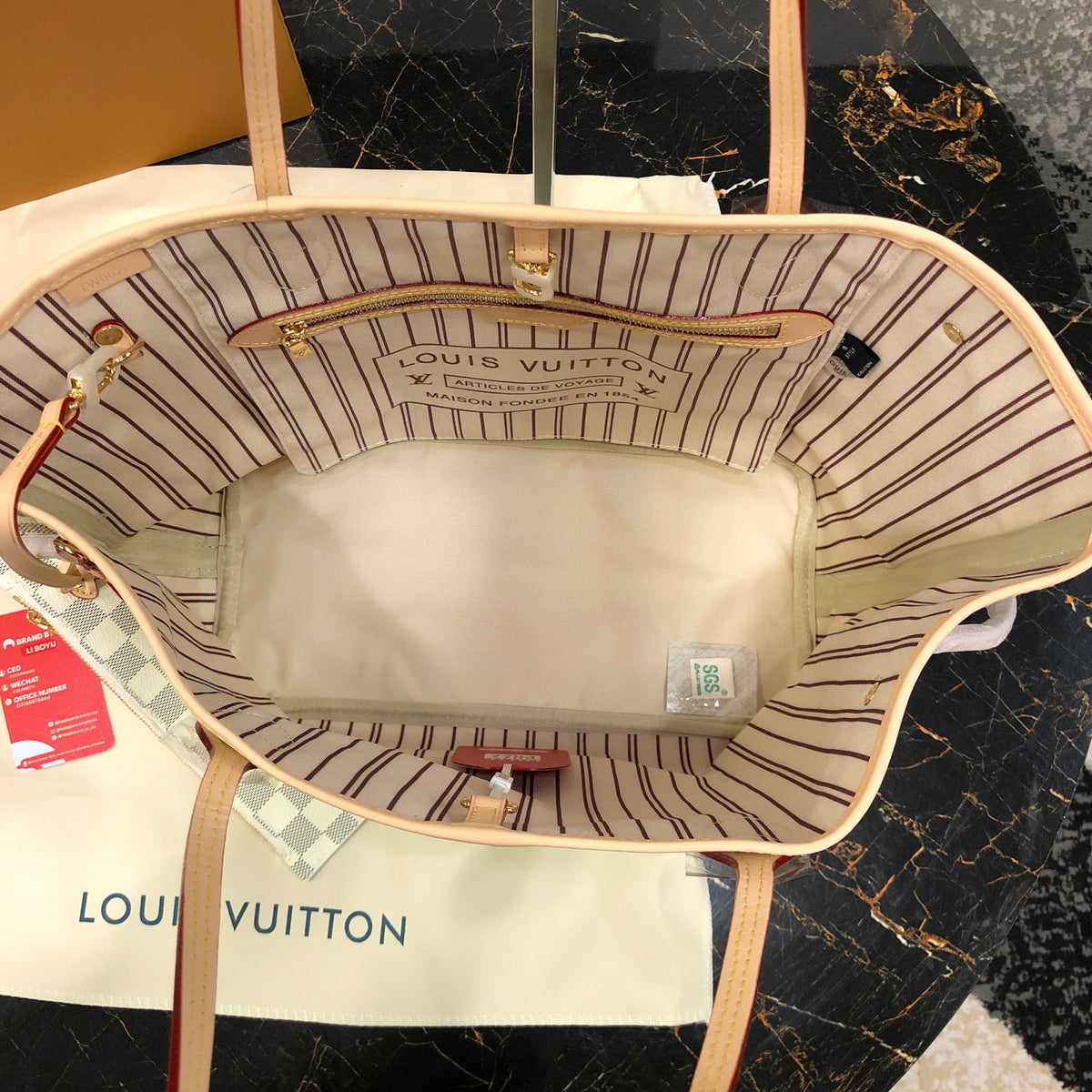 Louis Vuitton Neverfull tote bag