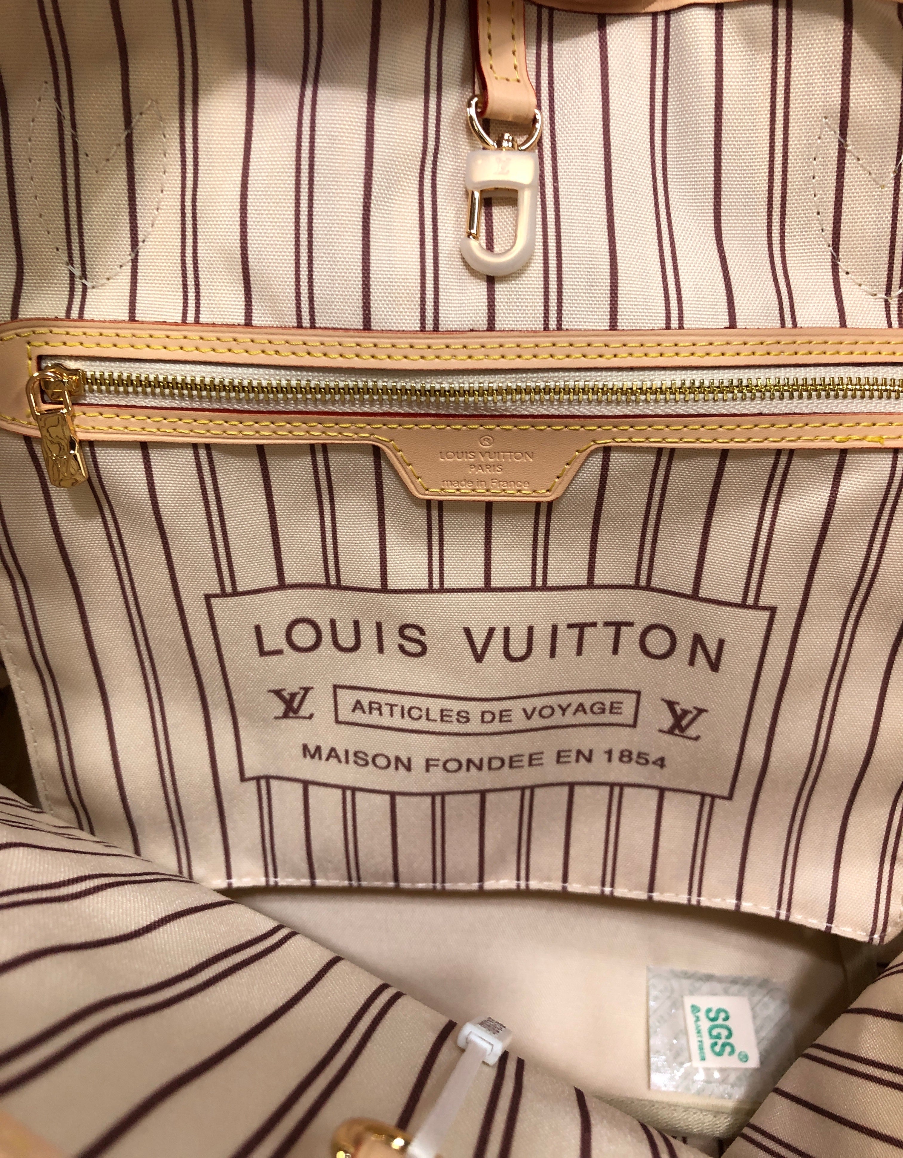 Louis Vuitton Neverfull tote bag