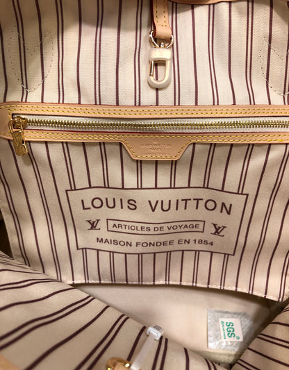 Louis Vuitton Neverfull tote bag