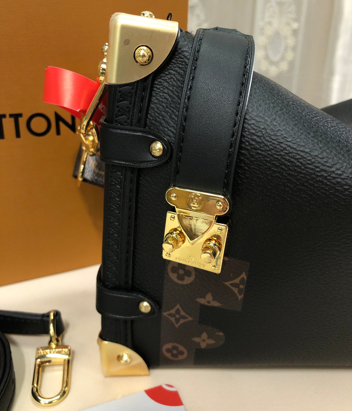 Louis Vuittion Side Trunk MM