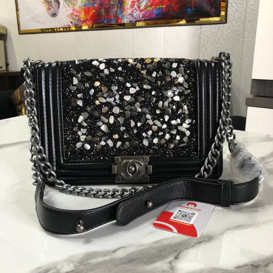 CHANEL Boy Bag