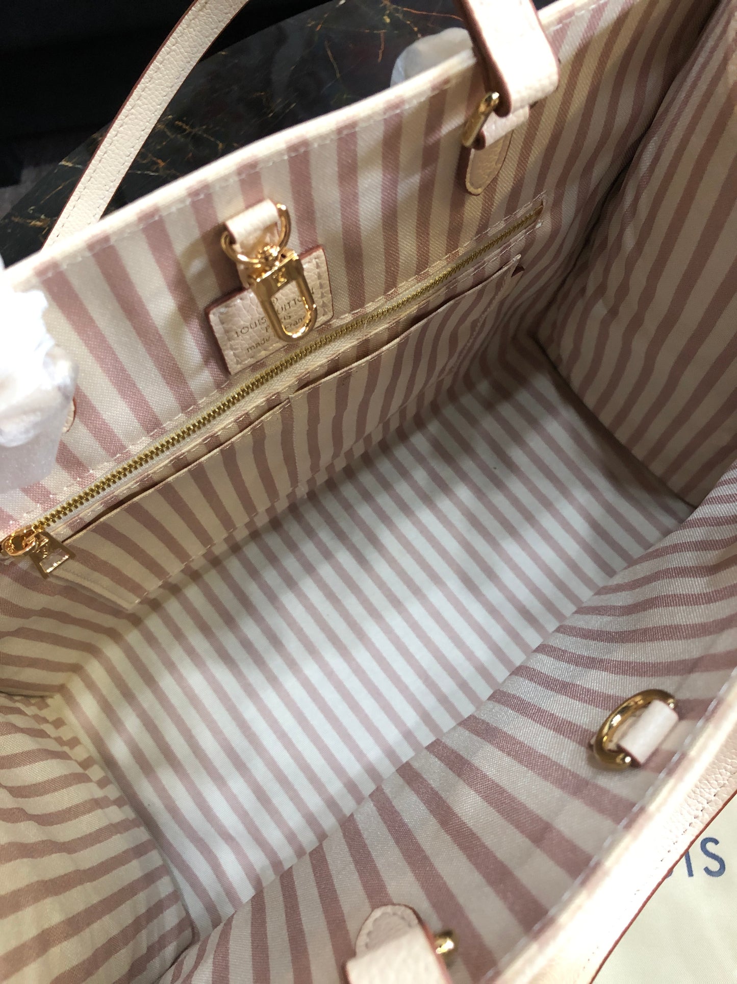 Louis Vuitton On The Go PM