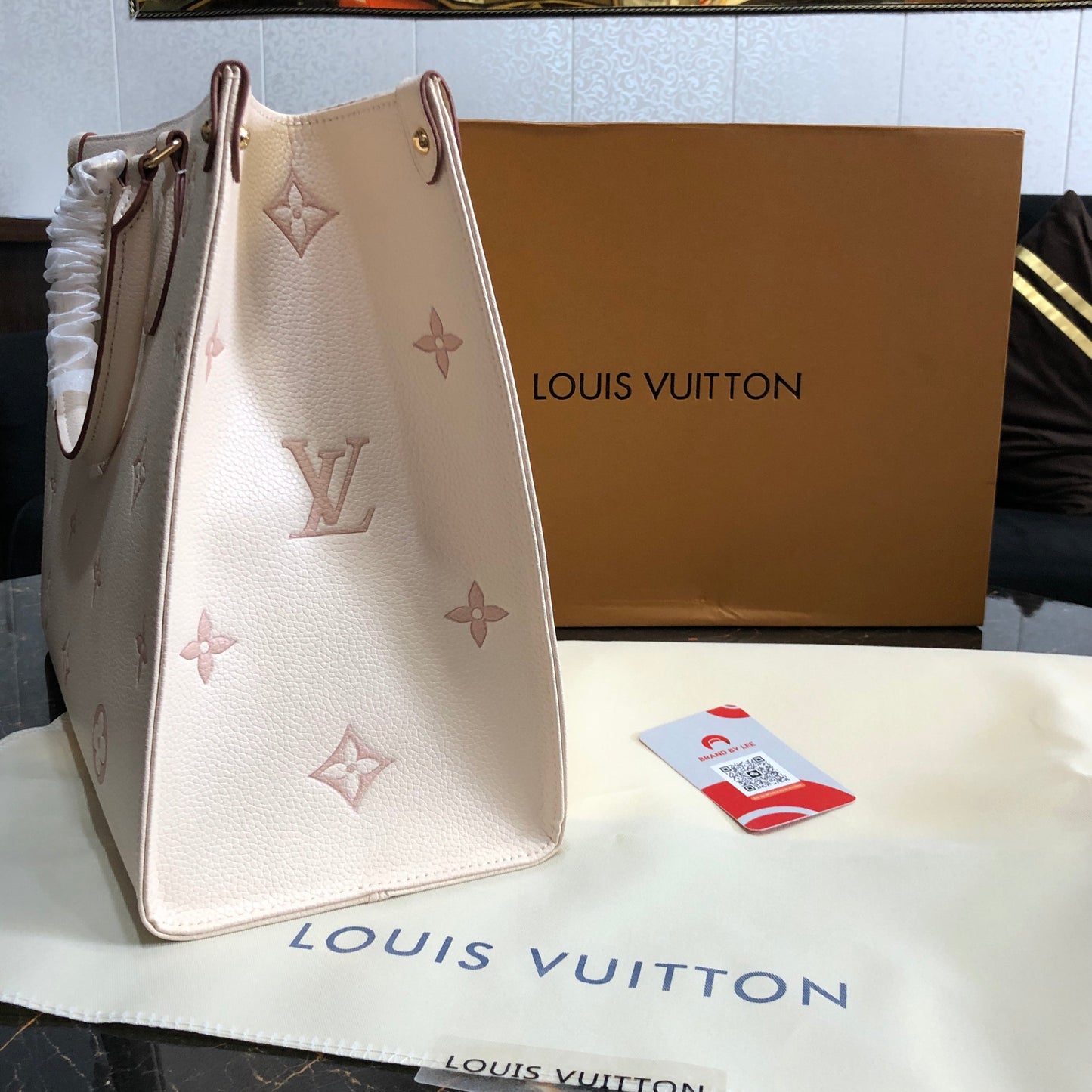 Louis Vuitton On The Go PM