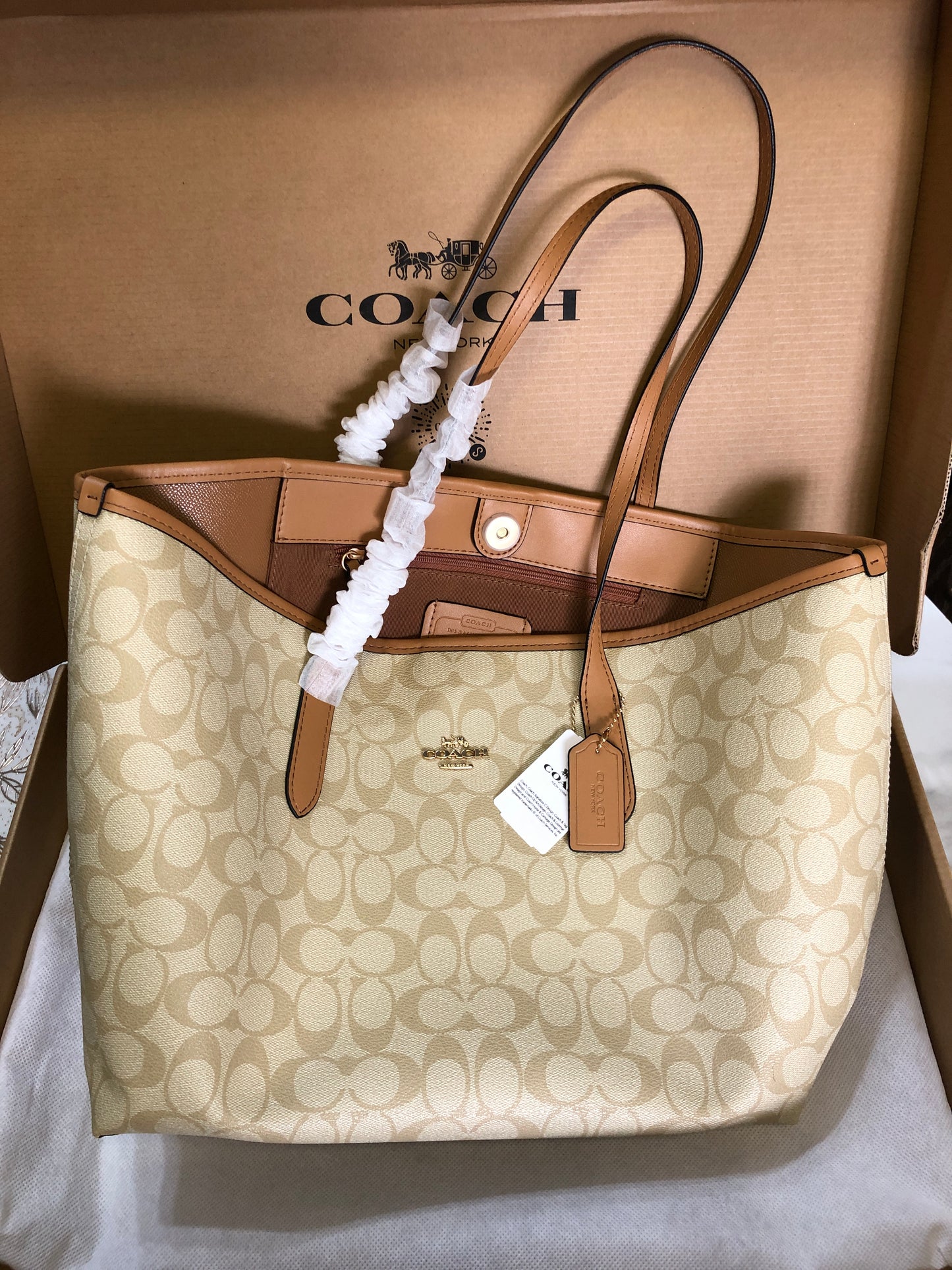 Coach City Tote Bag in Signature Canvas