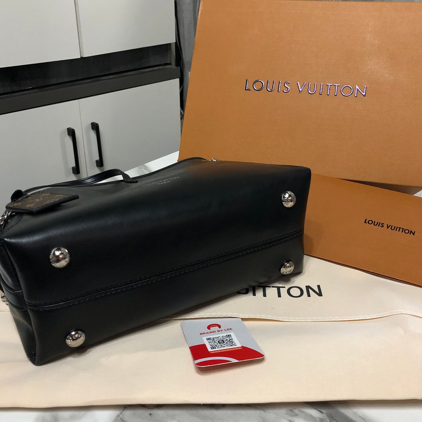 Louis Vuitton Carry All BB