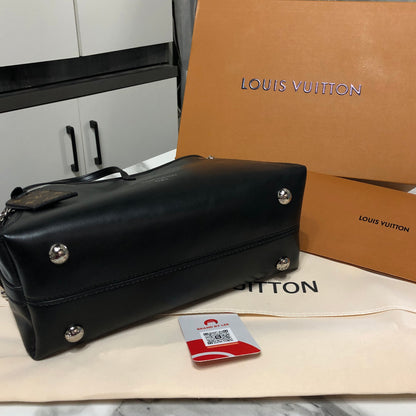 Louis Vuitton Carry All BB