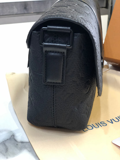 Louis Vuitton S-Cape Messenger Men Bag