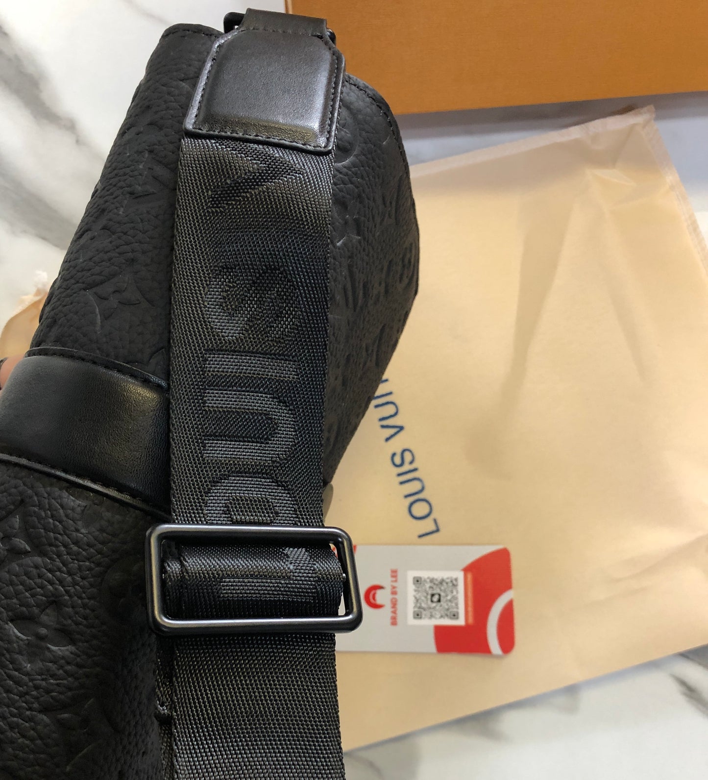 Louis Vuitton S-Cape Messenger Men Bag