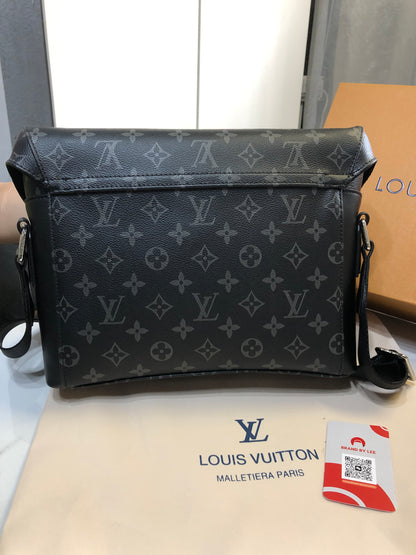 Louis Vuitton Messenger PM Voyager in Monogram Eclipse canvas Men Bag