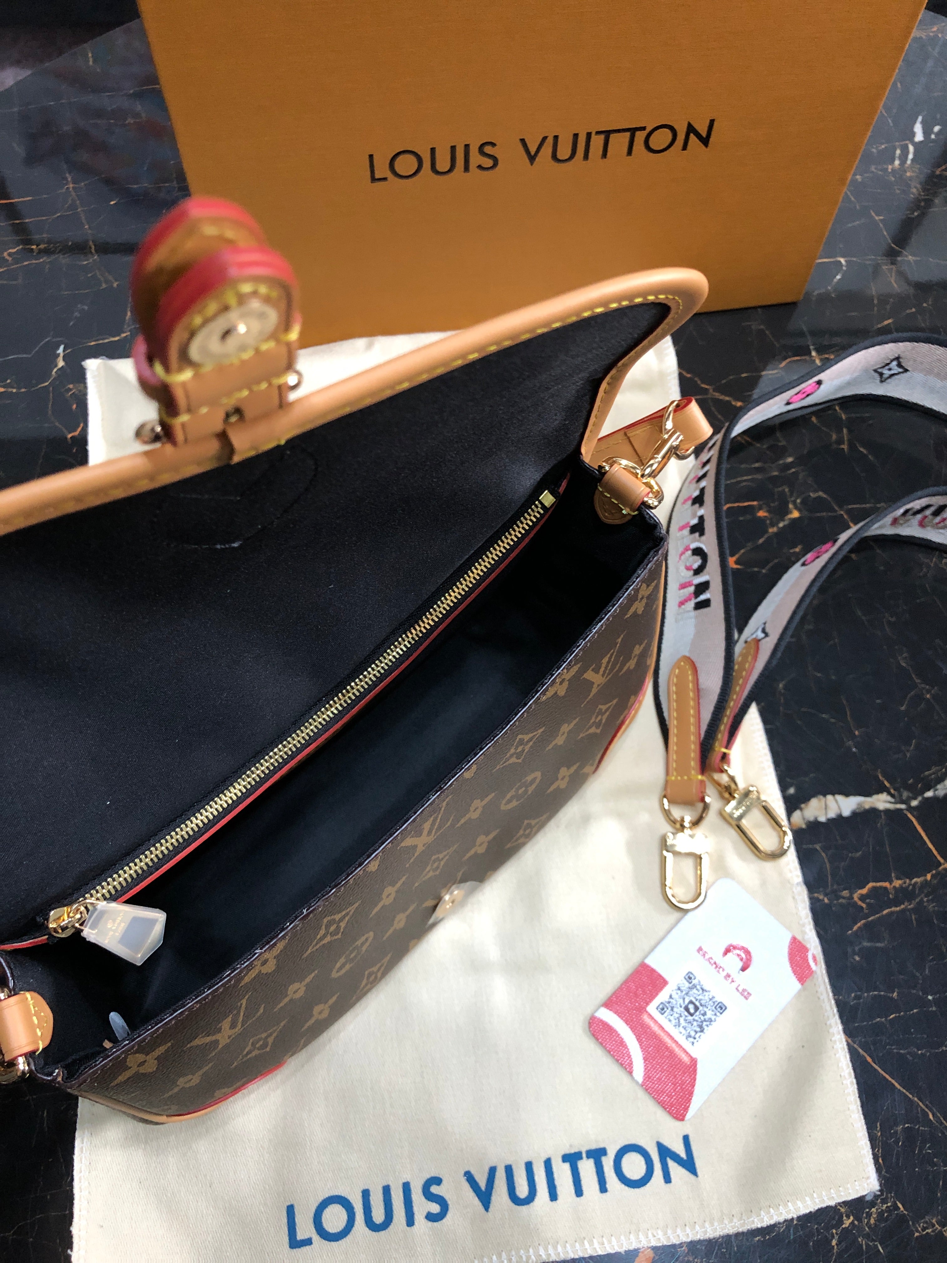 Louis Vuitton Diane satchel in Monogram canvas