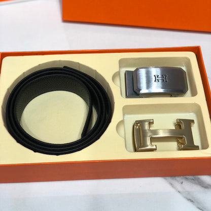 Hermès belt with two interchangeable H buckles