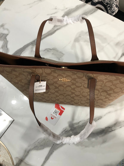 Coach City Tote in Signature Canvas