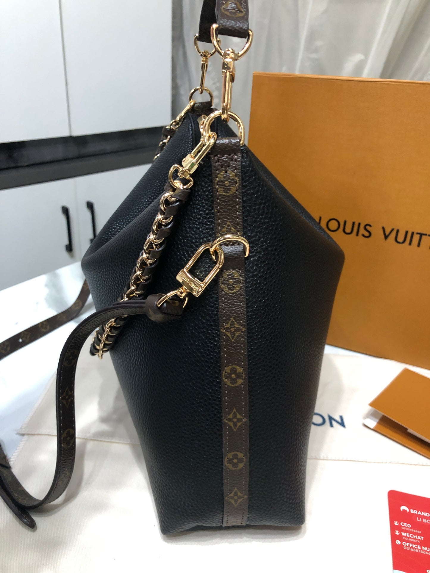 Louis Vuitton Multipass handbag