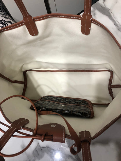 Goyard Saint Louis tote bags