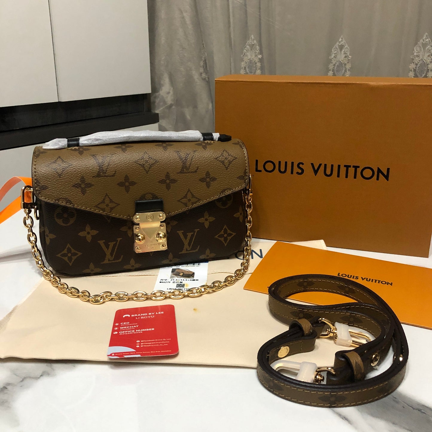 Louis Vuitton Pochette Métis handbag