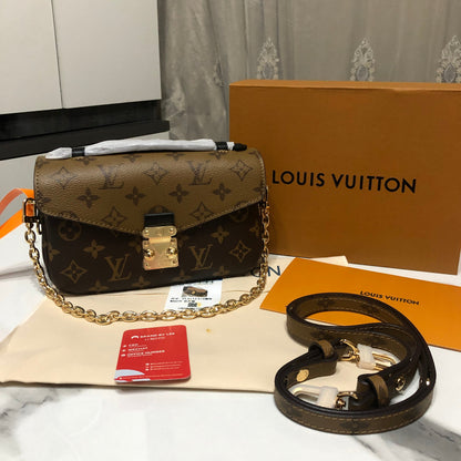 Louis Vuitton Pochette Métis handbag