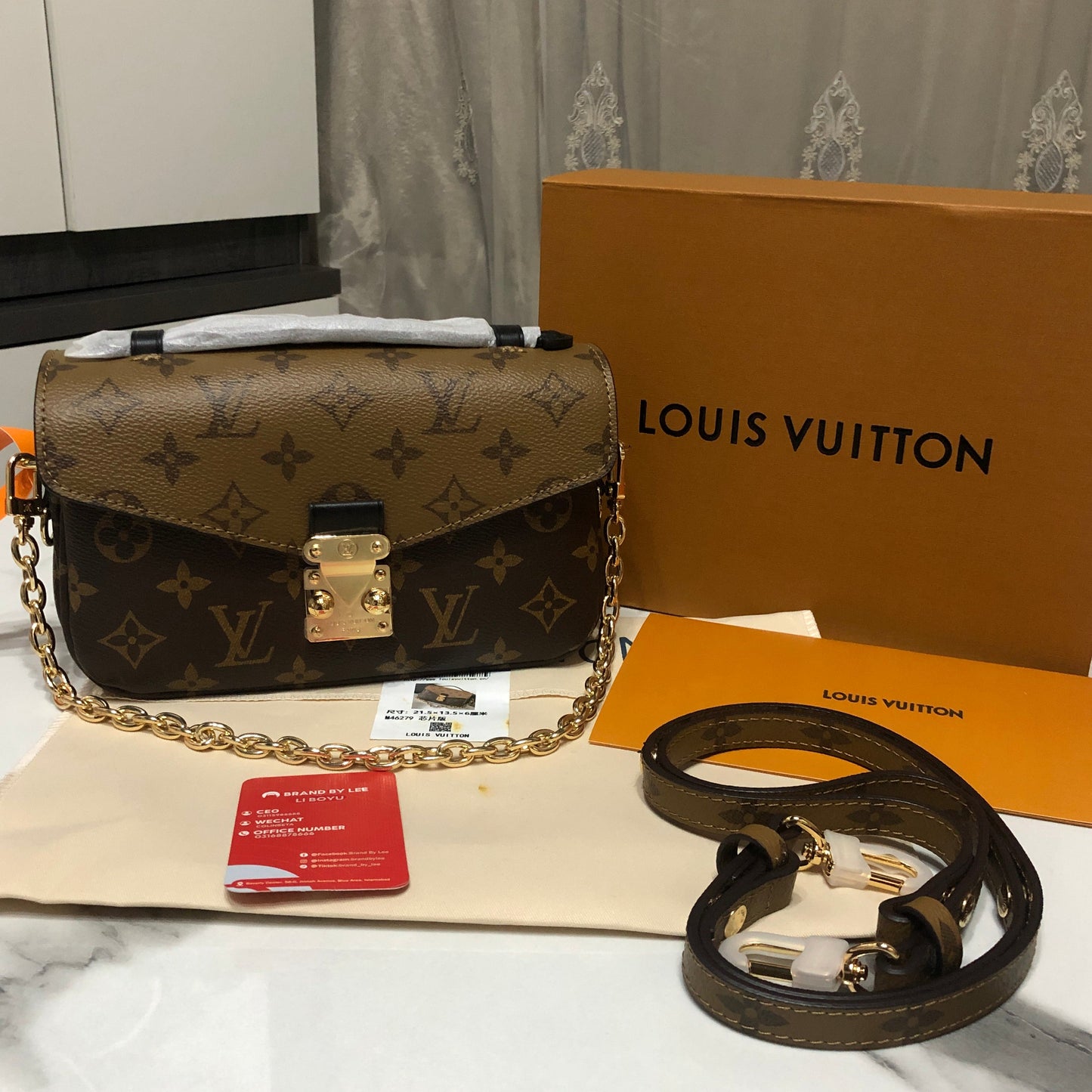 Louis Vuitton Pochette Métis handbag