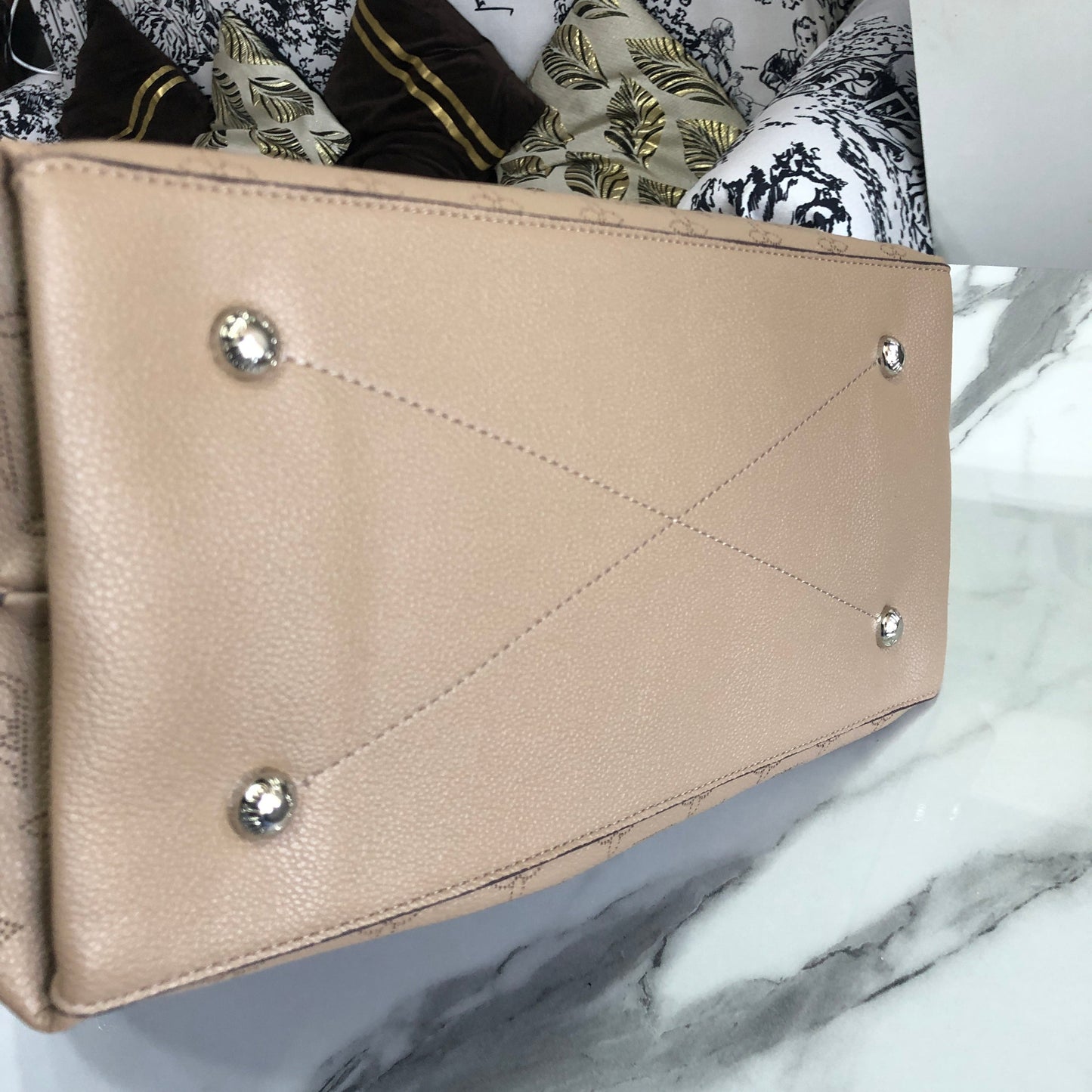 Louis Vuitton Carmel Hobo bag