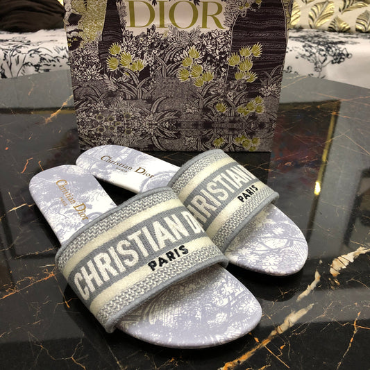Dior Dway slides