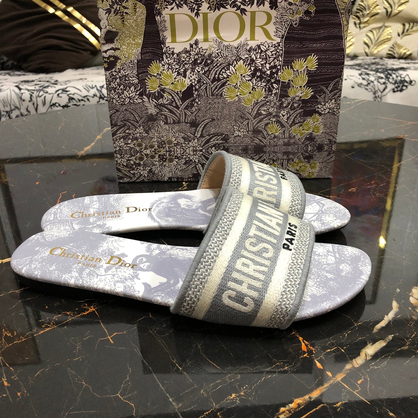 Dior Dway slides