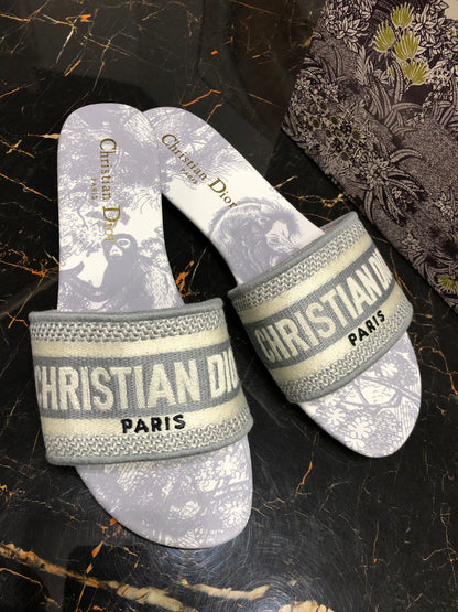 Dior Dway slides