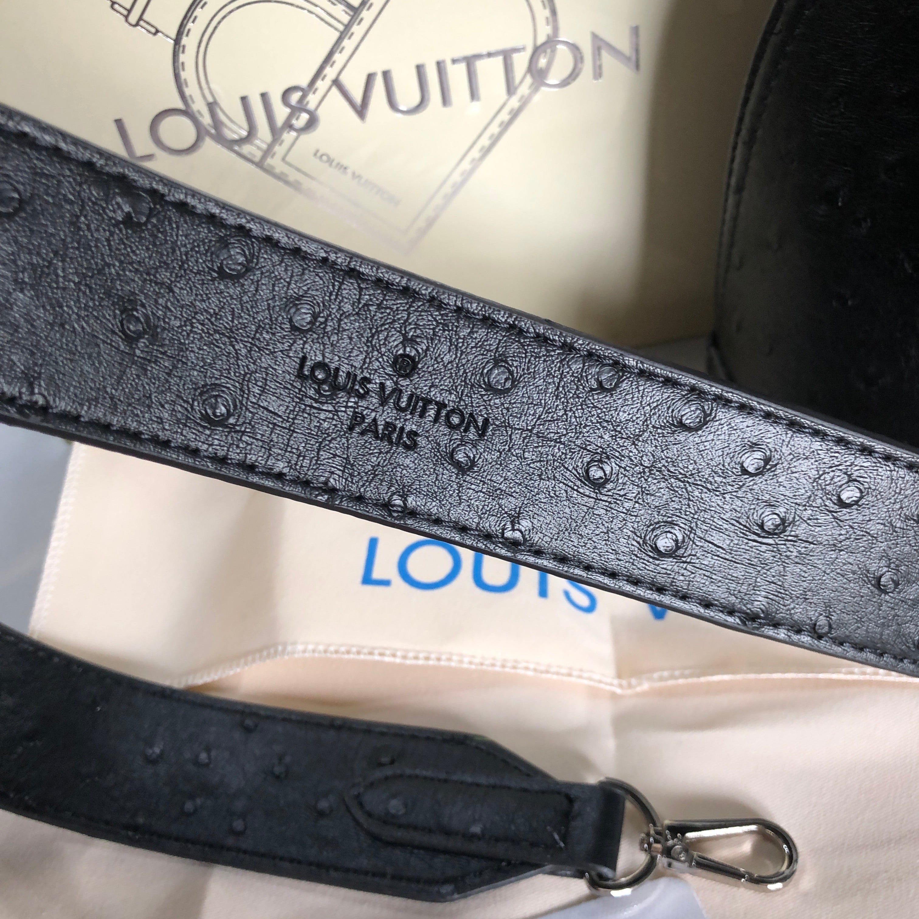 Louis Vuitton Neo Alma BB