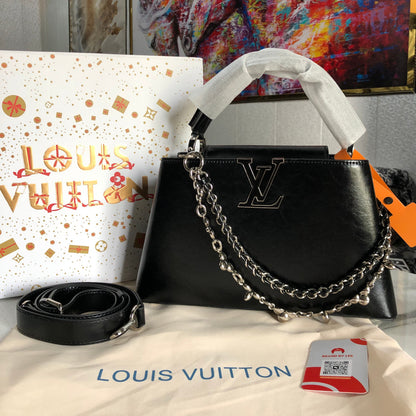 Louis Vuitton Capucines East-West BB