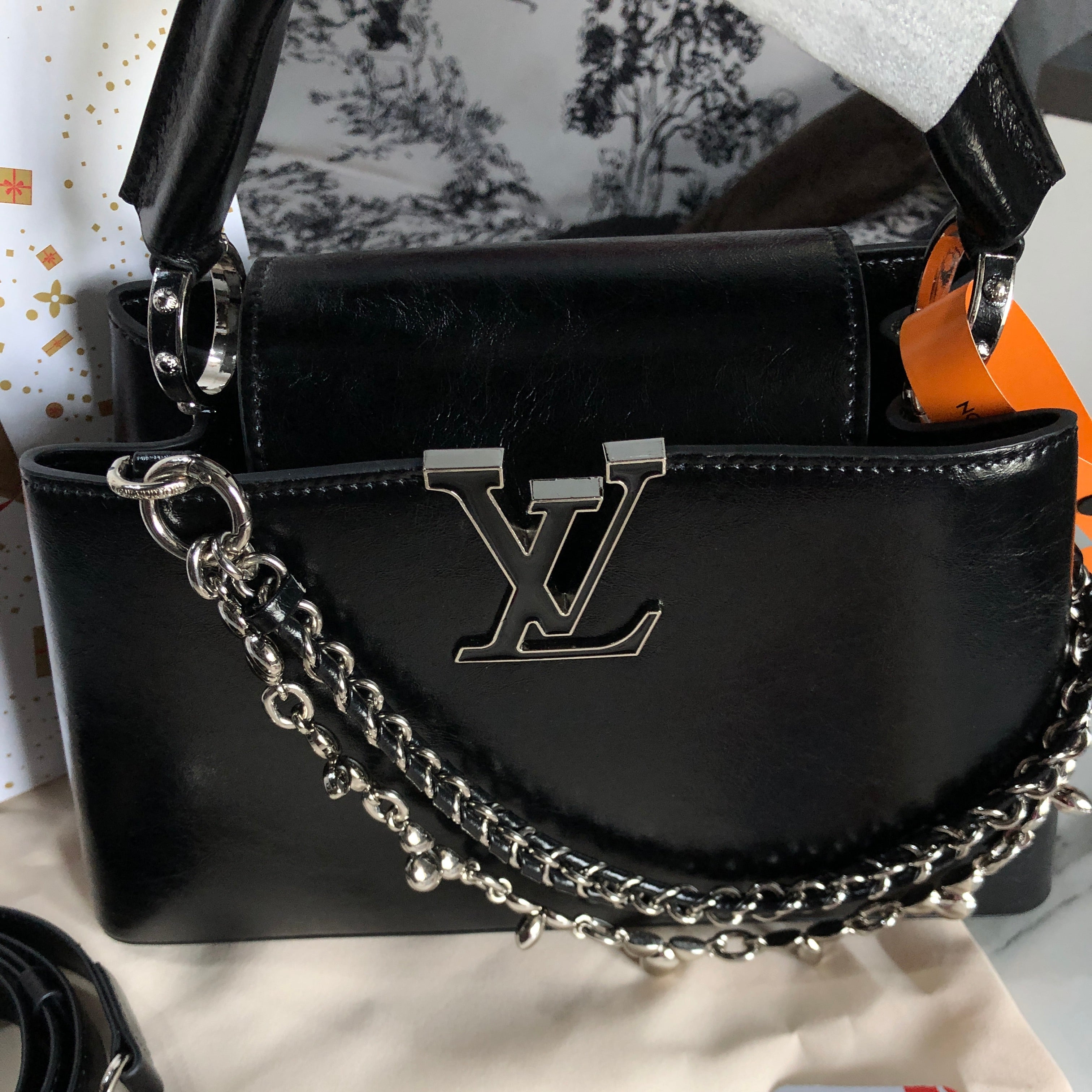 Louis Vuitton Capucines East-West BB