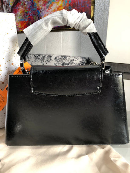 Louis Vuitton Capucines East-West BB