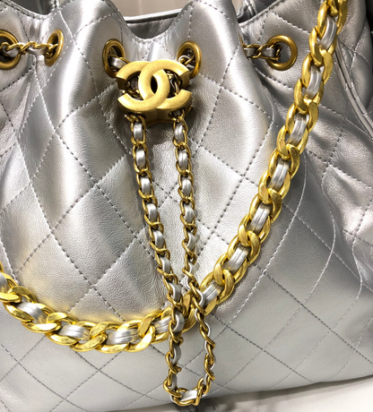 Chanel 25 Hobo Bag