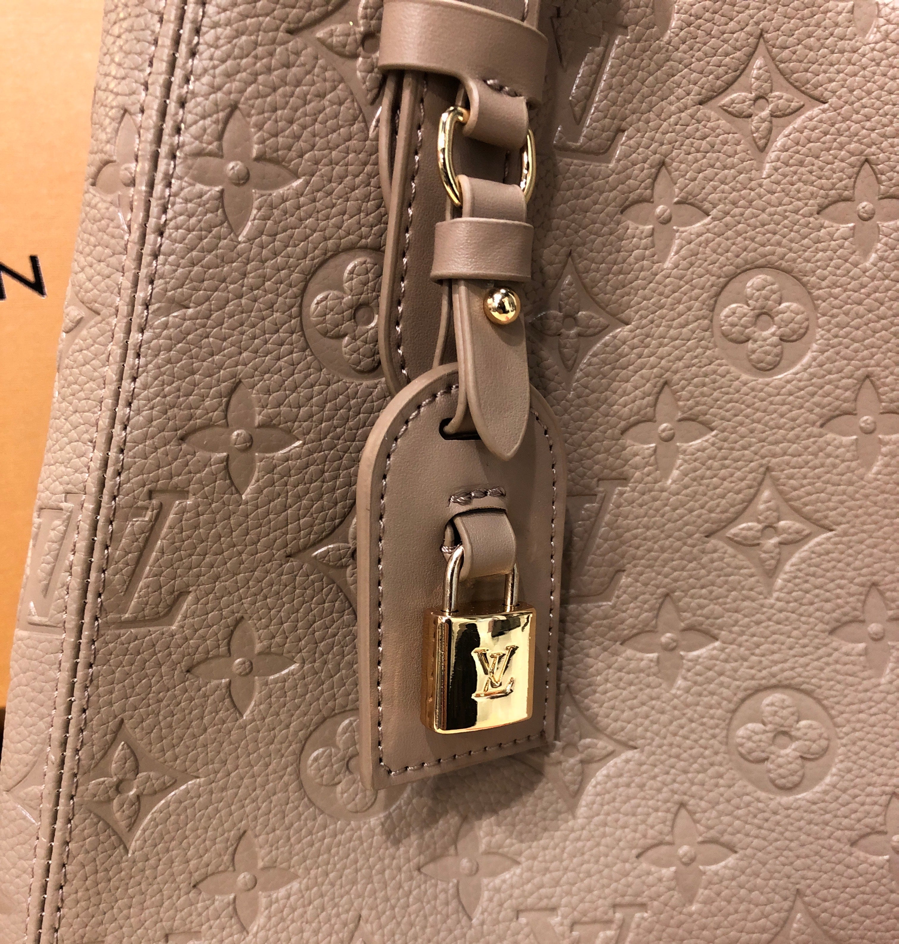 Louis Vuitton All In One tote bag